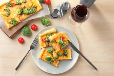 quiche brokoli ve peynir ile