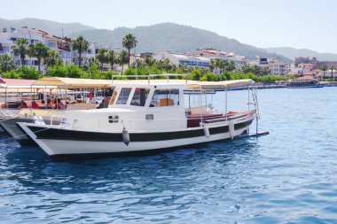 Modern gemilerde su tropikal tatil