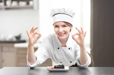 Tatlı kadın Şefle