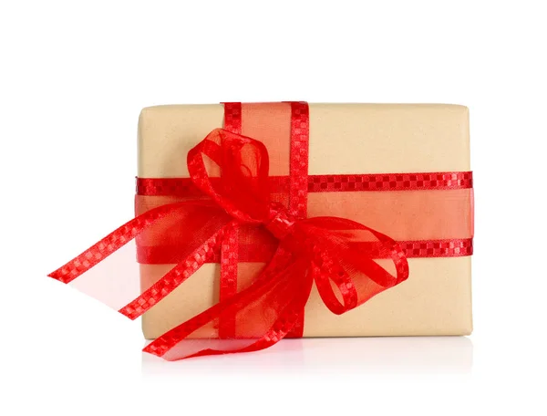 Caja de regalo con cinta roja —  Fotos de Stock