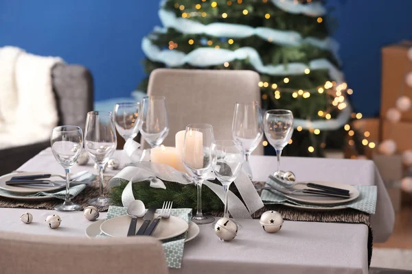 Table servie pour le dîner de Noël — Photo