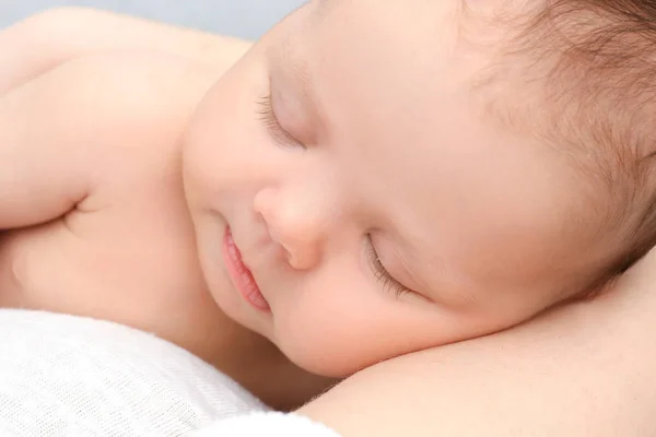 可爱的熟睡的新生婴儿, 特写 — 图库照片
