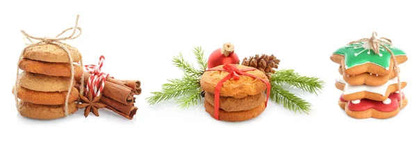 Deliciosas galletas de Navidad sobre fondo blanco — Foto de Stock