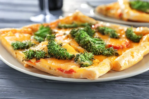 quiche brokoli ve peynir ile