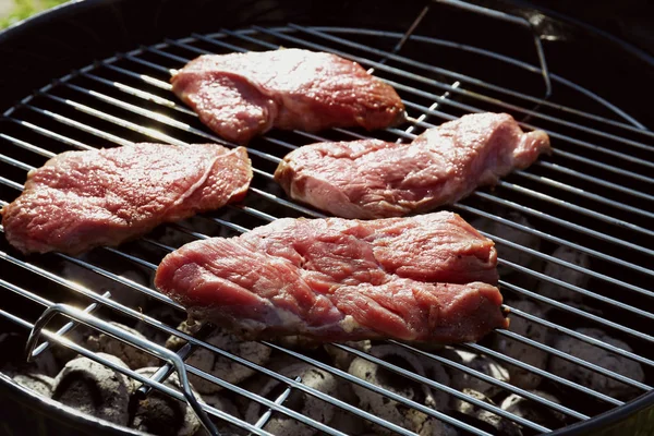 Ruwe lekkere steaks — Stockfoto