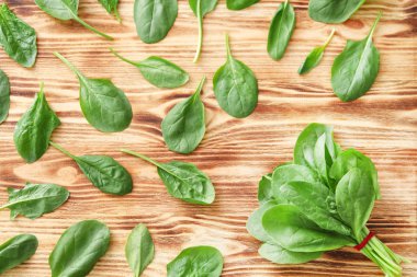 taze ıspanak yaprakları