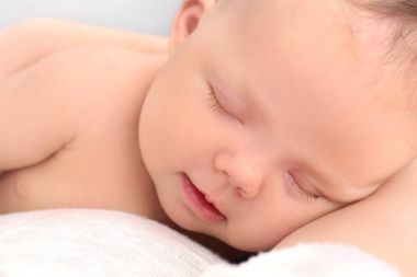 Sevimli uyuyan yeni doğmuş bebek, portre