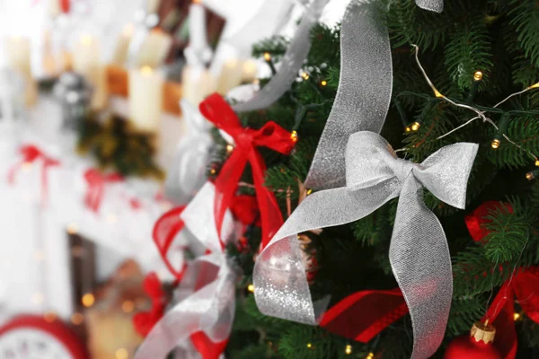 Zdobené vánoční strom jedle — Stock fotografie