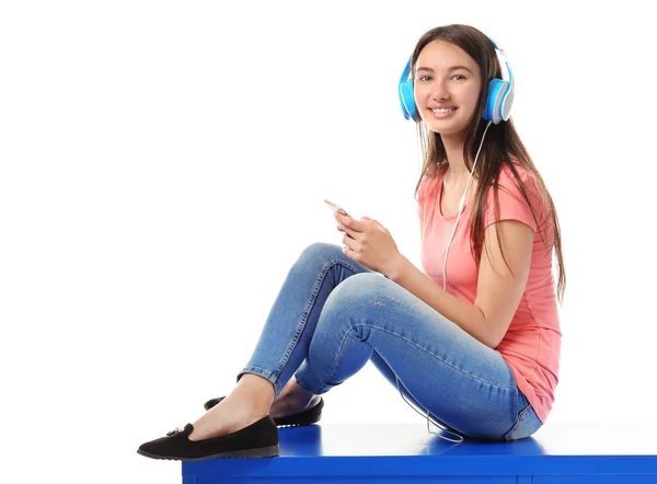 Bastante adolescente posando — Foto de Stock