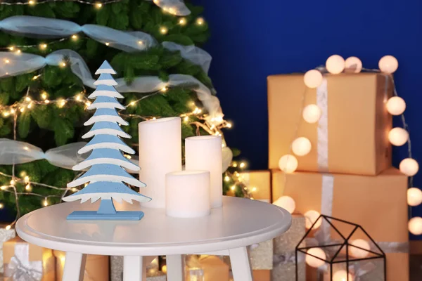 Décorations de Noël sur la table — Photo