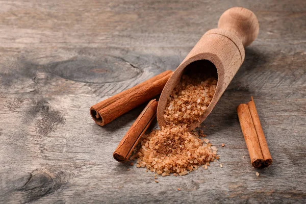 Composizione con zucchero di cannella — Foto Stock