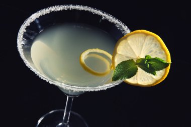 Limon damla martini cam 