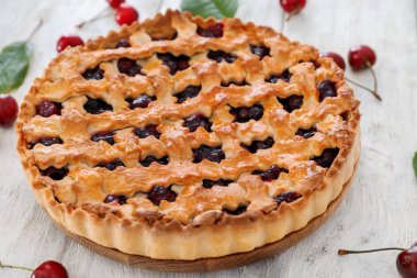 lezzetli vişneli pasta 