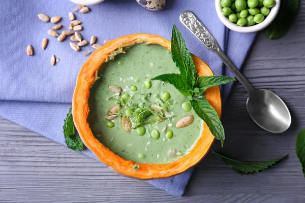 Yeşil bezelye püresi