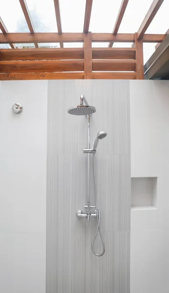 Shower in modern hotel bathroom — Stock Photo, Image