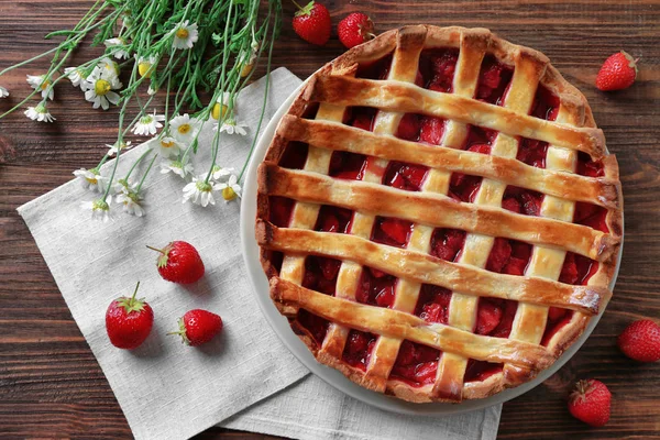 Lezzetli Çilekli pasta 