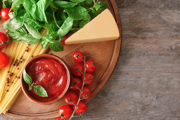 Leckere Tomatensauce für Pasta — Stockfoto