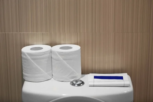 Rolki papieru toaletowego — Zdjęcie stockowe