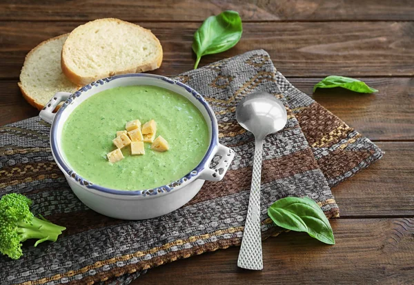 Broccoli ostsoppa — Stockfoto