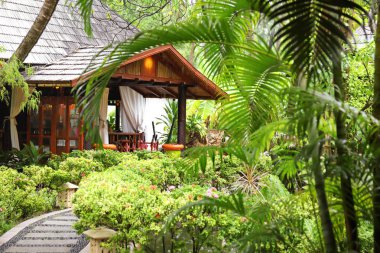 Tropikal Resort güzel Bahçe