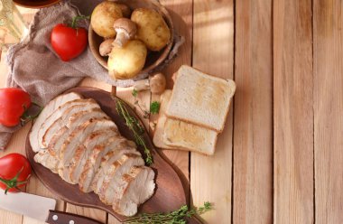 Lezzetli dilimlenmiş hindi göğsü