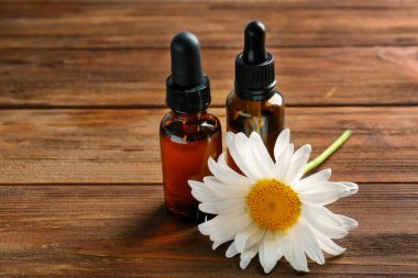 uçucu yağ şişeleri  