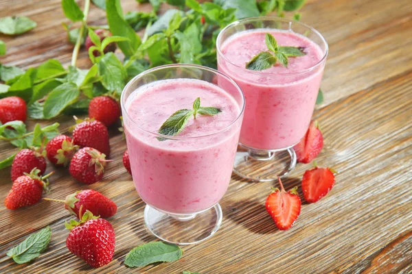 Friss eper smoothie — Stock Fotó