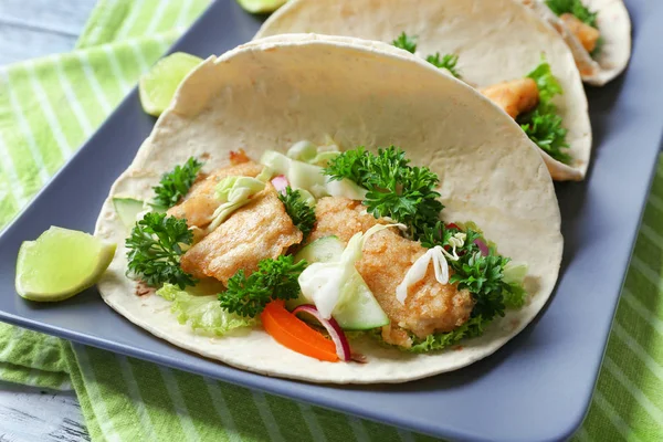 Tacos de peixe saborosos — Fotografia de Stock