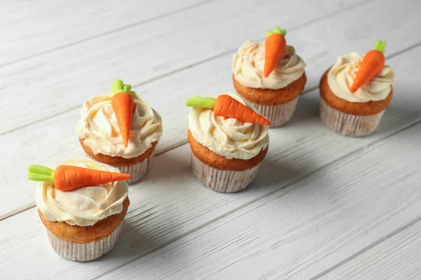 Delicious carrot cupcakes — Stock Photo, Image