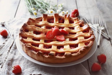 Lezzetli Çilekli pasta 