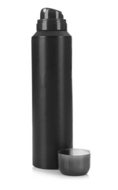 beyaz zemin üzerine deodorant