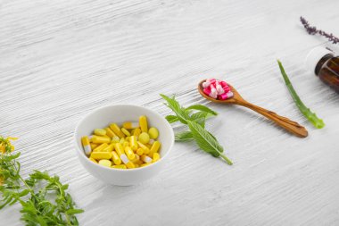 Farklı renkli hapları 