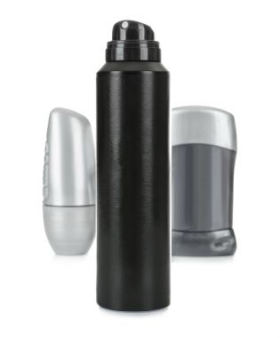 Beyaz arka plan üzerinde deodorantlar