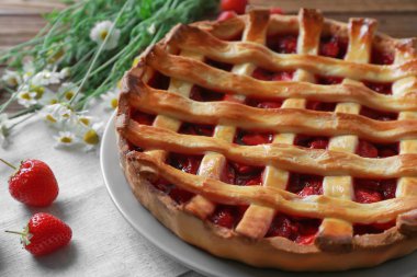 Lezzetli Çilekli pasta 