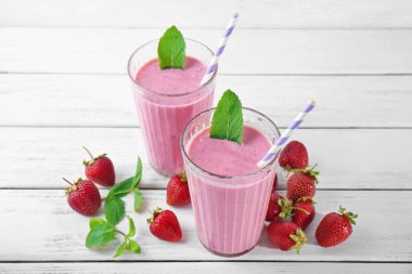  taze çilek smoothie