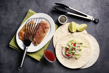 Balıklı Taco için malzemeler 