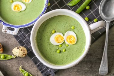 Yeşil bezelye püresi