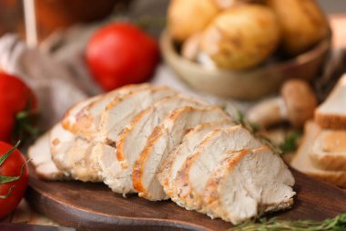 Lezzetli dilimlenmiş hindi göğsü