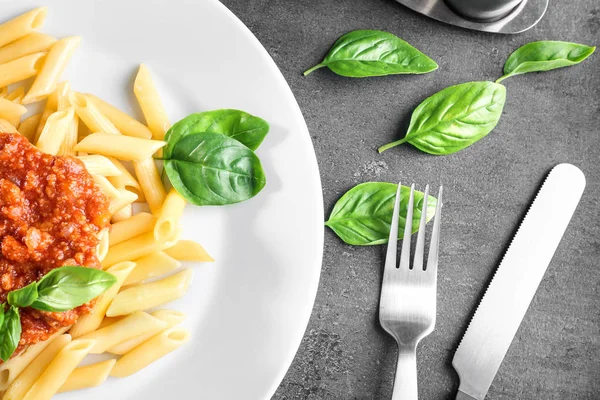 Bolognese soslu lezzetli makarna