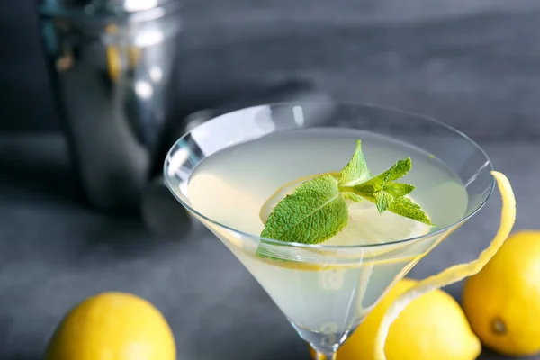 Bicchiere di Martini al limone — Foto Stock