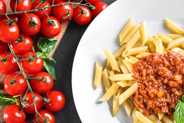 Bolognese soslu lezzetli makarna