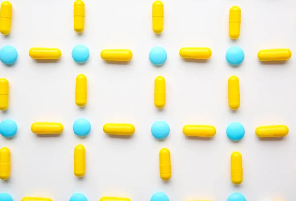 Különböző színes tabletták — Stock Fotó