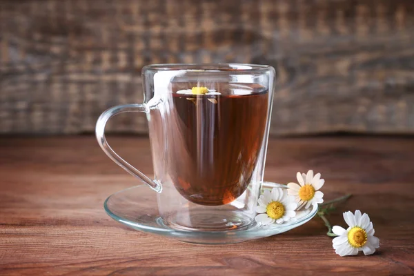 Cup of chamomile tea — Stock Photo, Image