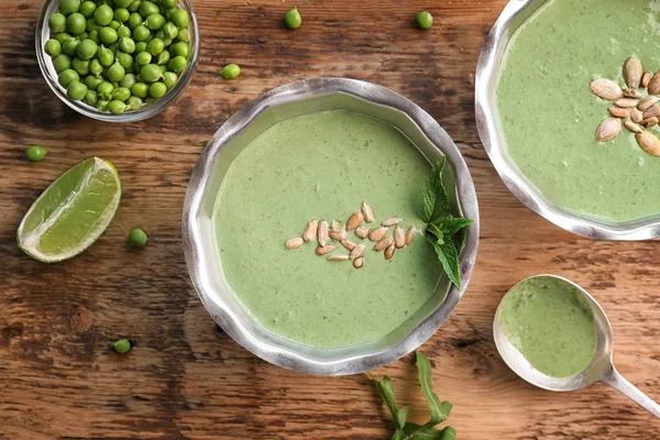 Yeşil bezelye püresi