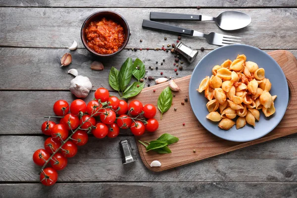 Lezzetli makarna ile kompozisyon