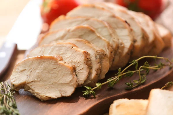 Lezzetli dilimlenmiş hindi göğsü