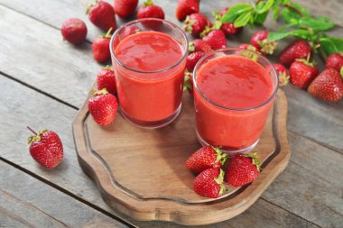  taze çilek smoothie