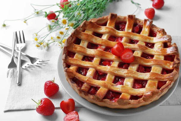 Νόστιμη πίτα φράουλα — Φωτογραφία Αρχείου