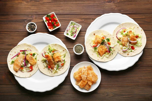 Desky s rybí tacos — Stock fotografie