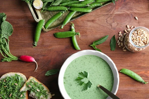 Yeşil bezelye püresi